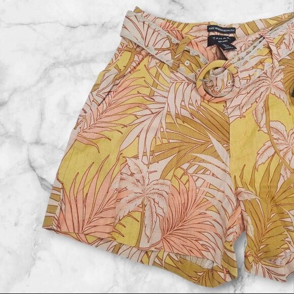 Tahari Tropical Print Shorts Size 6 - Picture 4 of 5